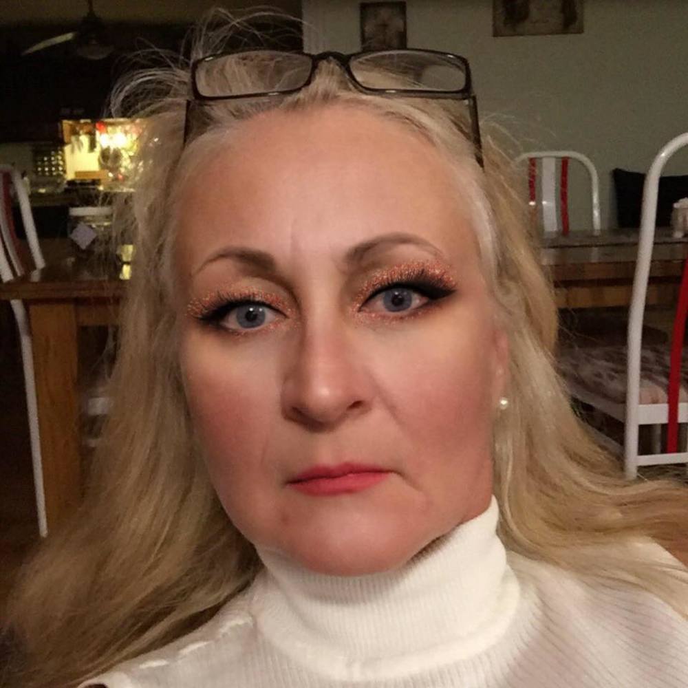 Meet your Posher, Maria
